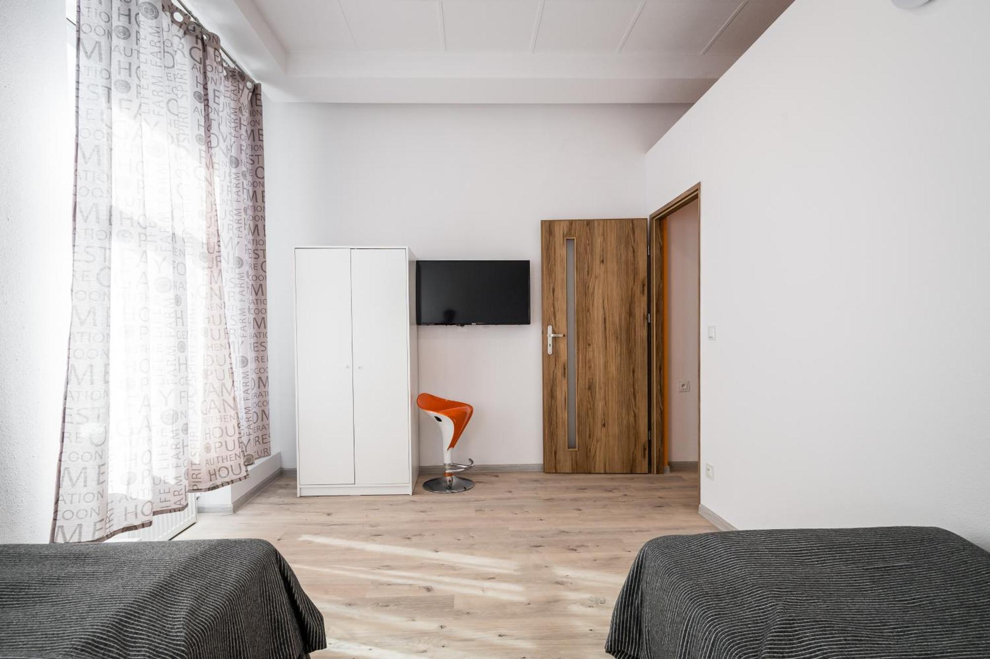 Jm Rooms Lubicz II Cracóvia Exterior foto